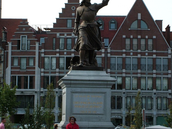 Grand-Place - Bronze représentant Christine De Lalaing